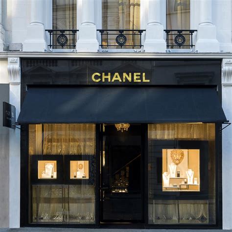 chanel boutique london united kingdom|Chanel boutique new bond street.